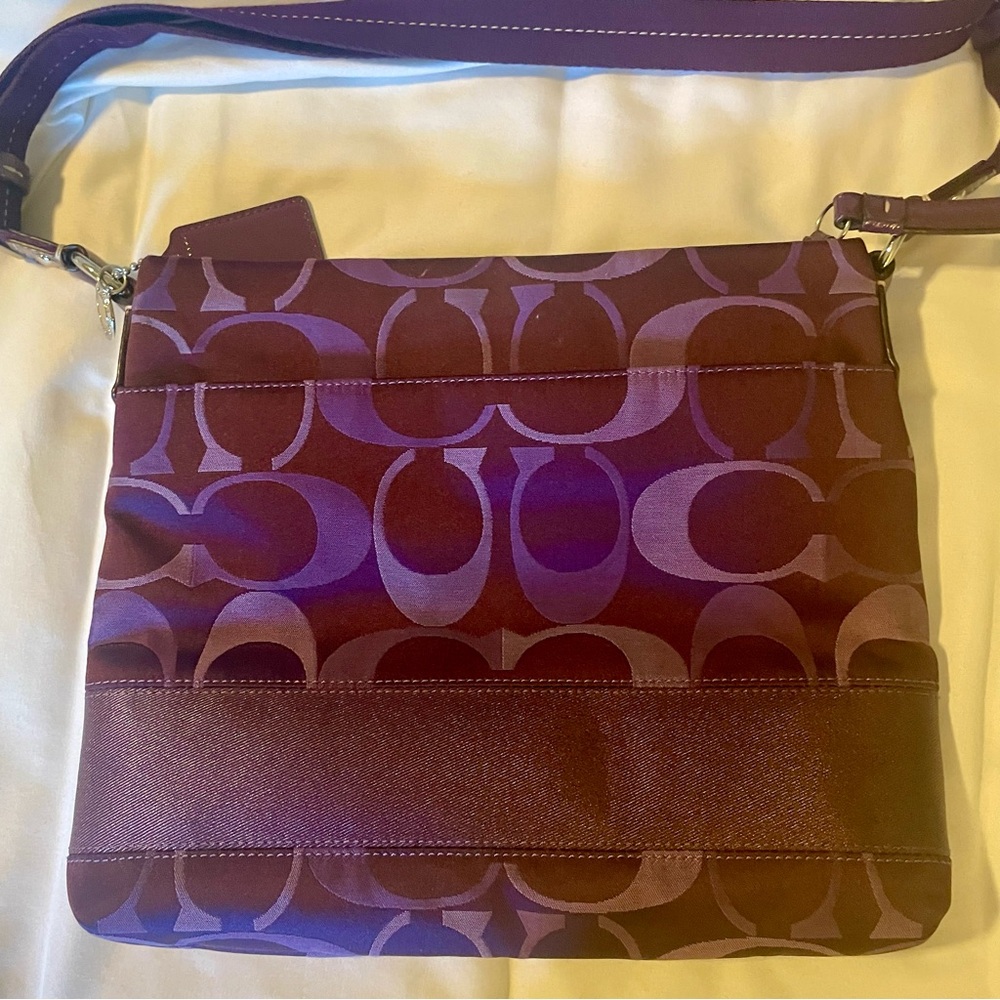 COACH CROSSBODY BAG OPTICAL PURPLE - Picture 2 of 3